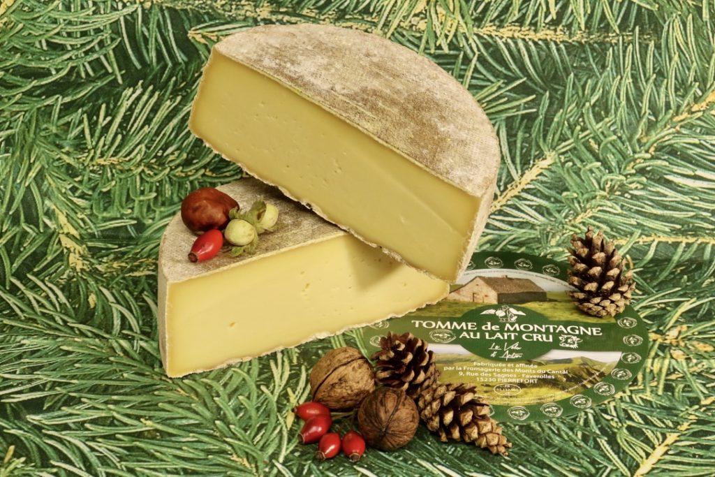 La Tomme De Montagne Dauvergne Au Lait Cru Tout Un Fromage Issoire 